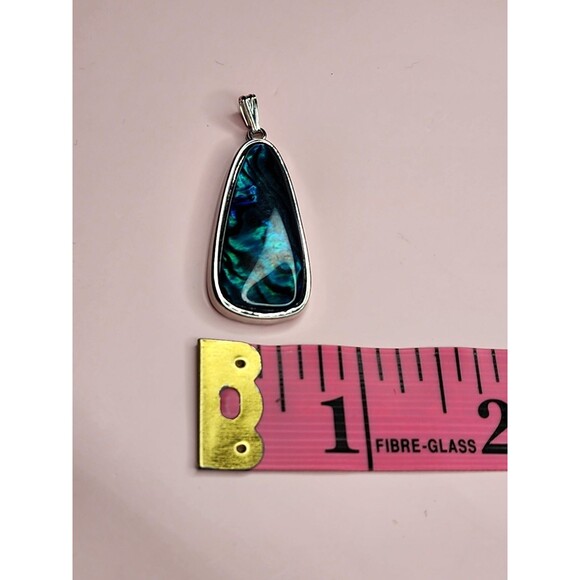 ABALONE SHELL TAPERED OVAL TEARDROP BLUE GREEN TURQUOISE PENDANT CHARM SILVER - Picture 12 of 12